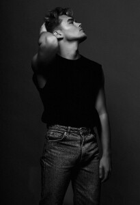 Dancer Danny Fogarty represented by HeadNod Agency