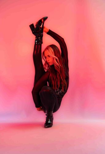 Faye Stoeser, dancer, choreographer represented by HeadNod Agency
