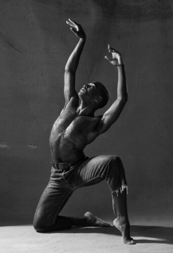 Dancer Dak Mashava represented by HeadNod Agency