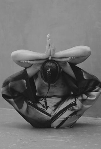 Kanah Flex, dancer, choreographer, bone breaker represented by HeadNod Agency