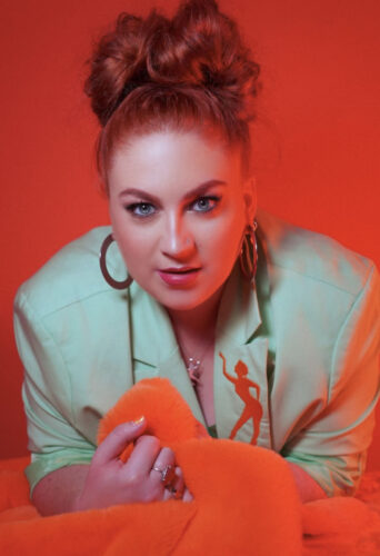 Mademoiselle Ginger, plus size dancer represented by HeadNod Agency