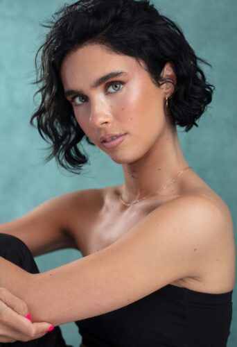 Madeline Maddie Ousalice, dancer and model represented by HeadNod Agency