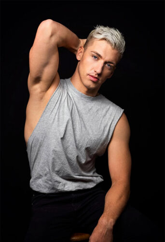 Beau Sargent, dancer and aerialist represented by HeadNod Agency