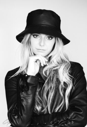 Kelley Martin, dancer represented by HeadNod Agency