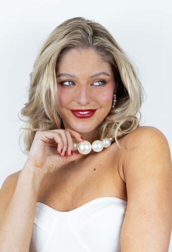 Kelley Martin, dancer represented by HeadNod Agency