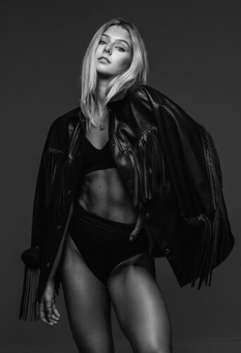 Kelley Martin, dancer represented by HeadNod Agency