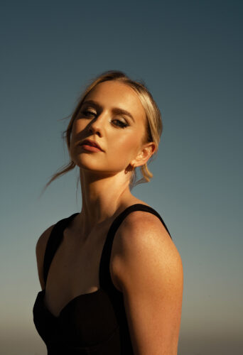 Lydia Holt, dancer represented by HeadNod Agency
