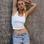 Lydia Holt, dancer represented by HeadNod Agency