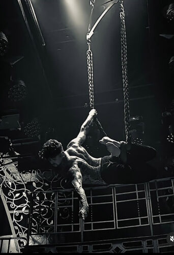 Dancer Shane Scarth represented by HeadNod Agency