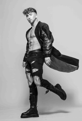 Dancer, Aerialist Danny Williams represented by HeadNod Dance Agency