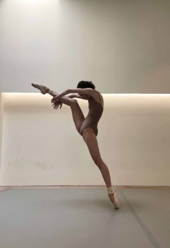Dancer Evie-Leigh Savage represented by HeadNod Dance Agency