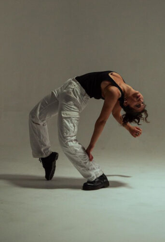 Dancer Giulia Carastro represented by HeadNod Agency