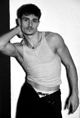 Dancer Keness Aubert represented by HeadNod Dance Agency