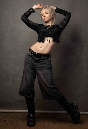 Dancer Aimée Shannon represented by HeadNod Dance Agency