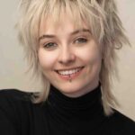 Dancer Aimée Shannon represented by HeadNod Dance Agency