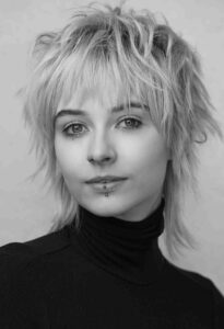 Dancer Aimée Shannon represented by HeadNod Dance Agency