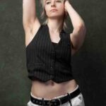 Dancer Aimée Shannon represented by HeadNod Dance Agency