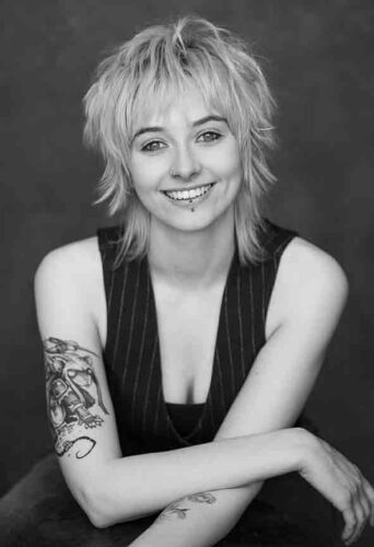 Dancer Aimée Shannon represented by HeadNod Dance Agency