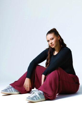 Dancer Kelsey Rose represented by HeadNod Dance Agency