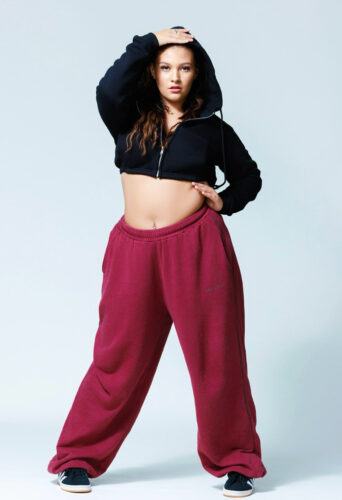 Dancer Kelsey Rose represented by HeadNod Dance Agency
