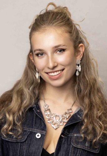 Dancer Lily March represented by HeadNod Dance Agency