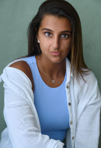 Dancer Nicole Jux represented by HeadNod Dance Agency