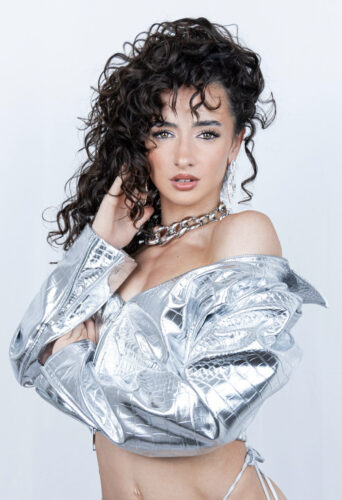 Dancer Phoebe Coray represented by HeadNod Dance Agency