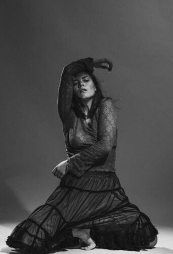 Dancer Isla Sutherland represented by HeadNod Dance Agency