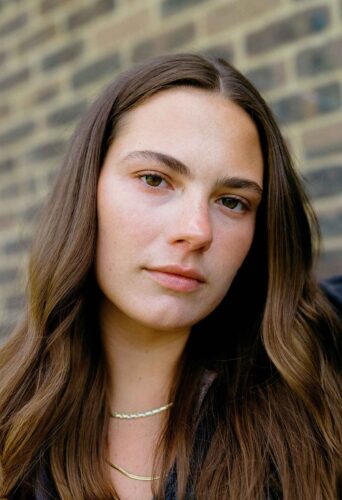 Dancer Isla Sutherland represented by HeadNod Dance Agency