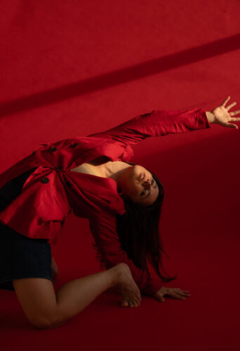 Dancer Jessica Van De Koot represented by HeadNod Dance Agency
